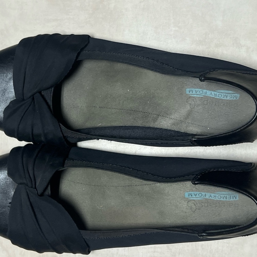 BareTraps Black Flats with Memory Foam